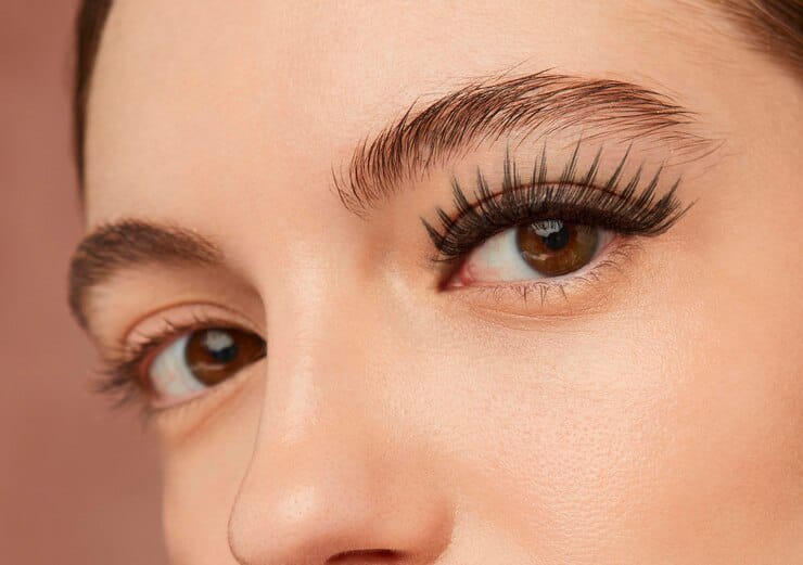 beautiful eyebrows image