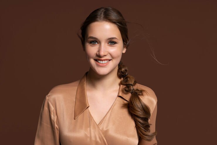 beautiful girl ponytail hairstyle